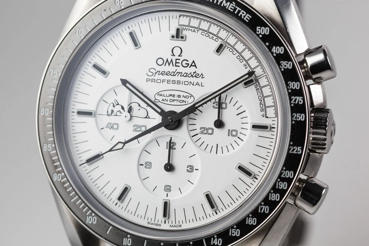 2016 Limited Edition Omega Speedmaster Professional Snoopy Award 311.32.42.30.04.003 with Box and Papers