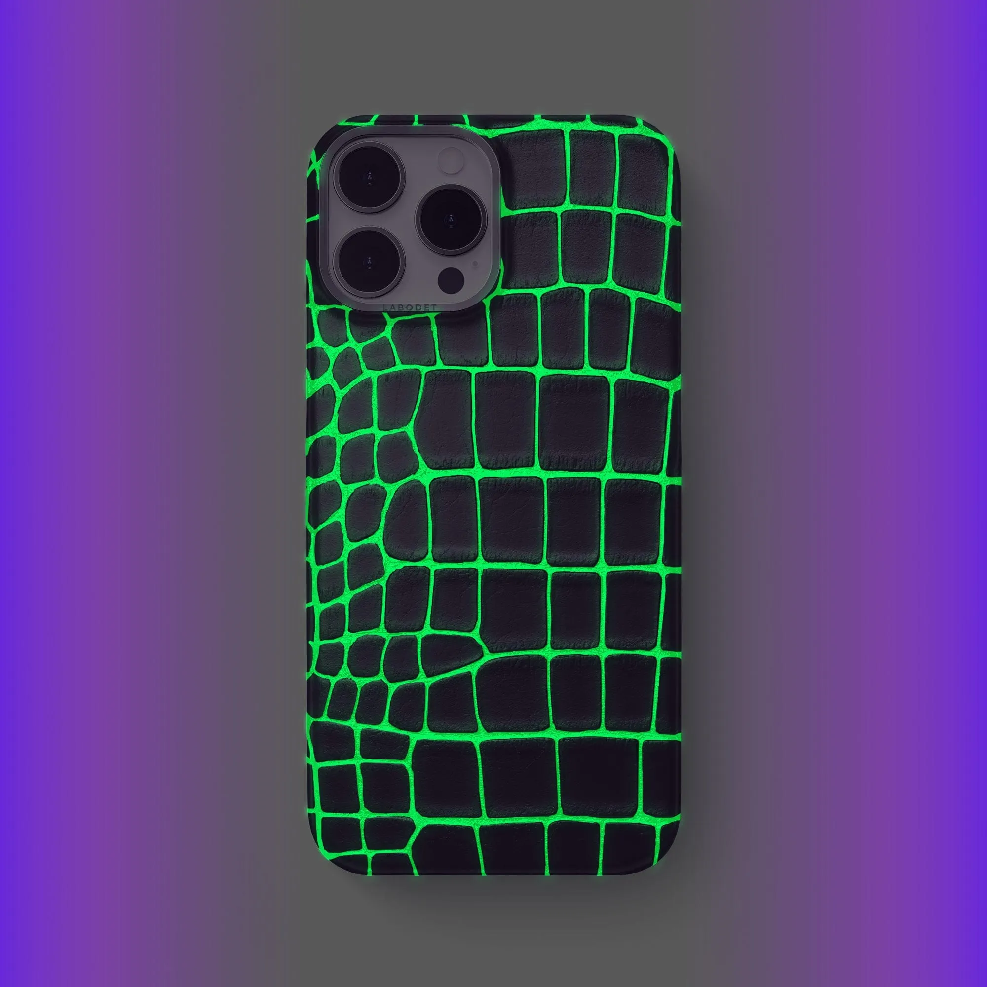 Classic Case For iPhone 14 Pro Max In Luminescent Alligator