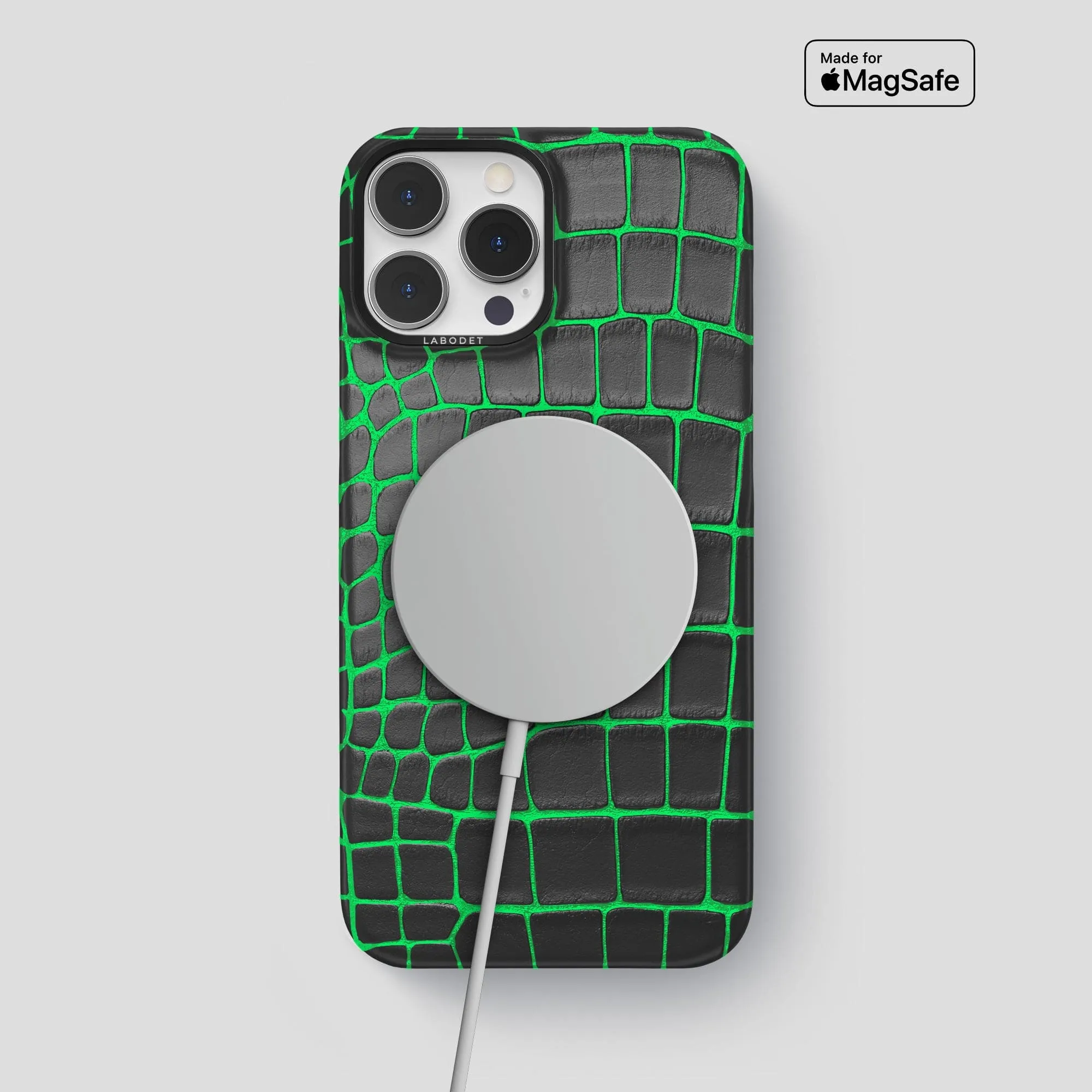 Classic Case For iPhone 14 Pro Max In Luminescent Alligator