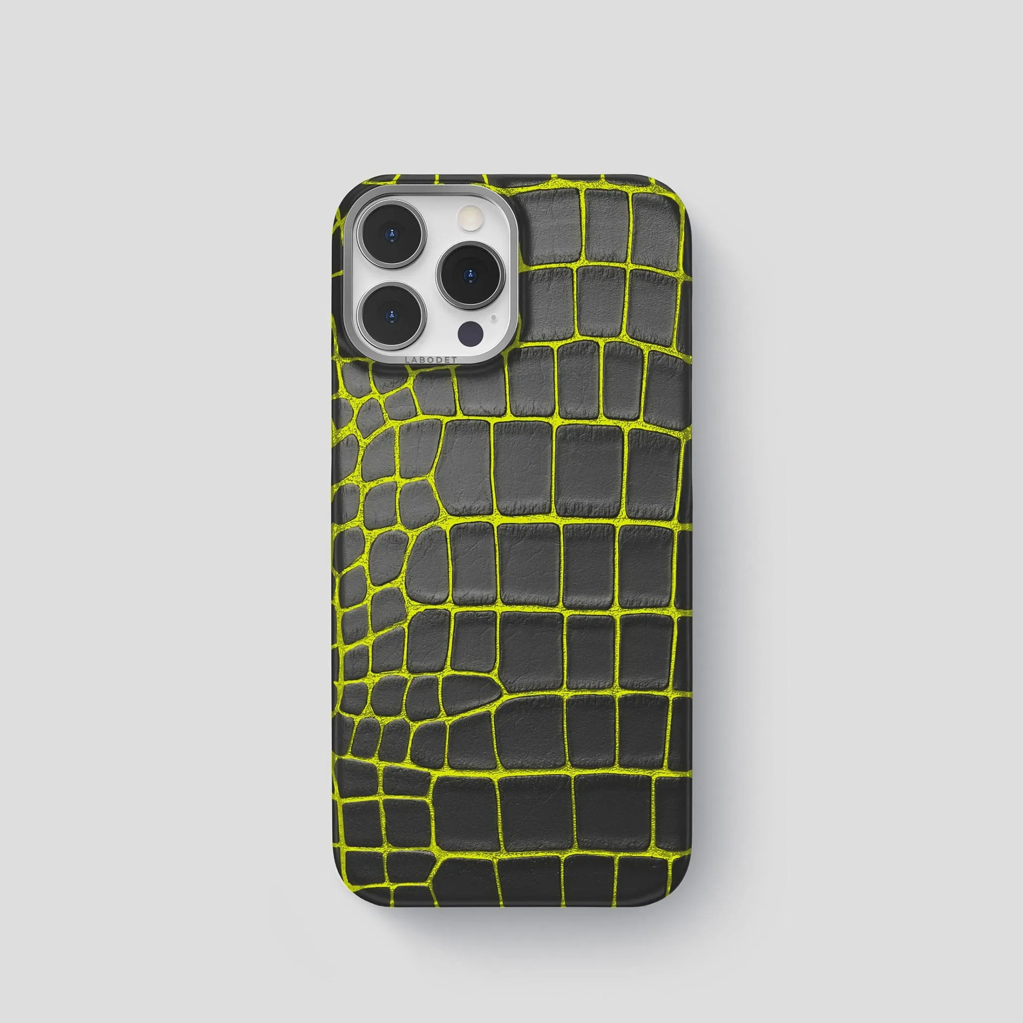 Classic Case For iPhone 15 Pro In Luminescent Alligator