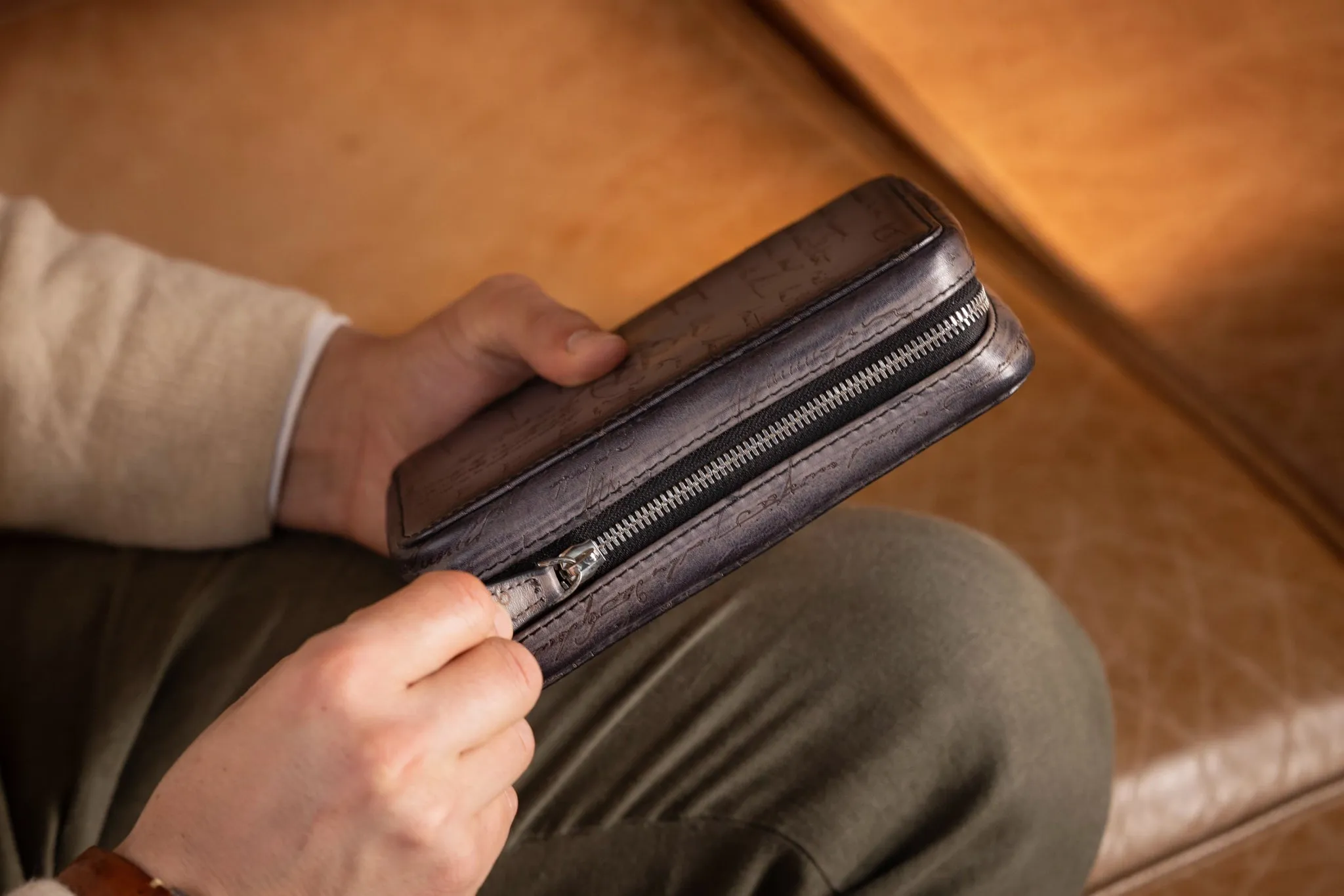 Zipper Watch Case - Parchment Patina Grey